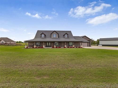 2728 Crosscreek Dr, Oologah, OK, 74053-4287 | Card Image
