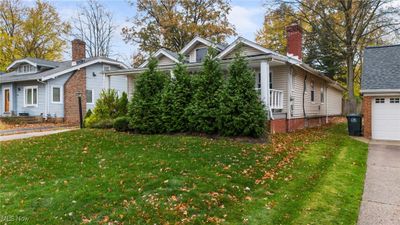 View of front of property featuring a front yard | Image 3