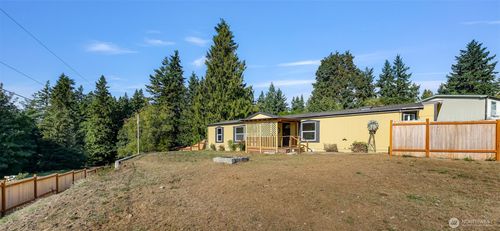 2512 Wells Way, Camano Island, WA, 98282-7590 | Card Image