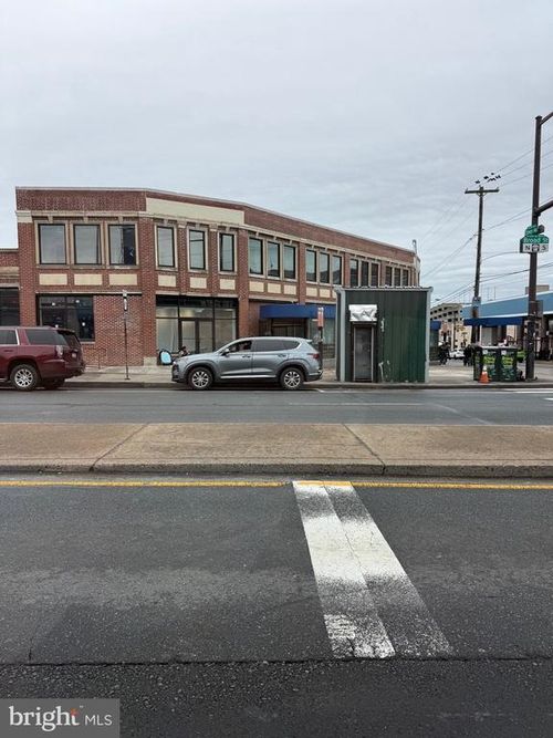 5601 N Broad St, Philadelphia, PA, 19141-2301 | Card Image