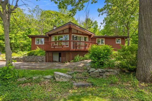 588 Ski Hill Rd, Pakenham, ON, K0A2X0 | Card Image