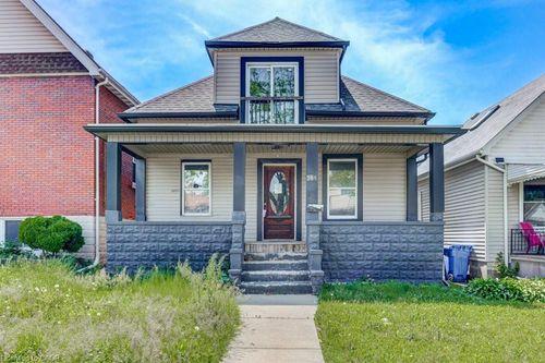 381 Pierre Ave, Windsor, ON, N9A2J7 | Card Image
