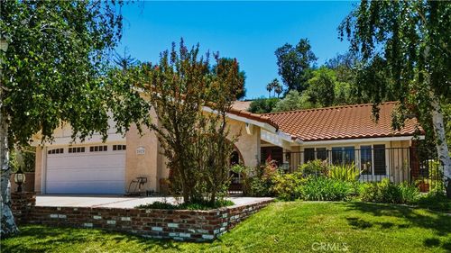 28830 Calabria Dr, Agoura Hills, CA, 91301-2119 | Card Image