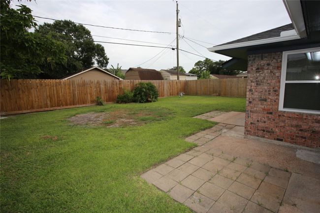 Fenced Back Yard | Image 13