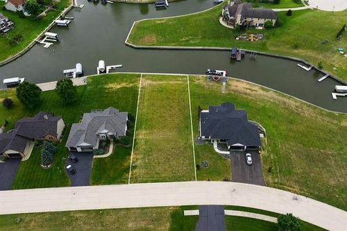 1261 Summerland Ky, Machesney Park, IL, 61103-8837 | Card Image