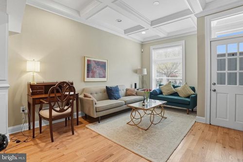 143 N Kenwood Ave, BALTIMORE, MD, 21224-1244 | Card Image