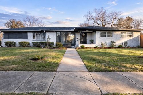 2501 New York Ave, Fort Worth, TX, 76104-6553 | Card Image