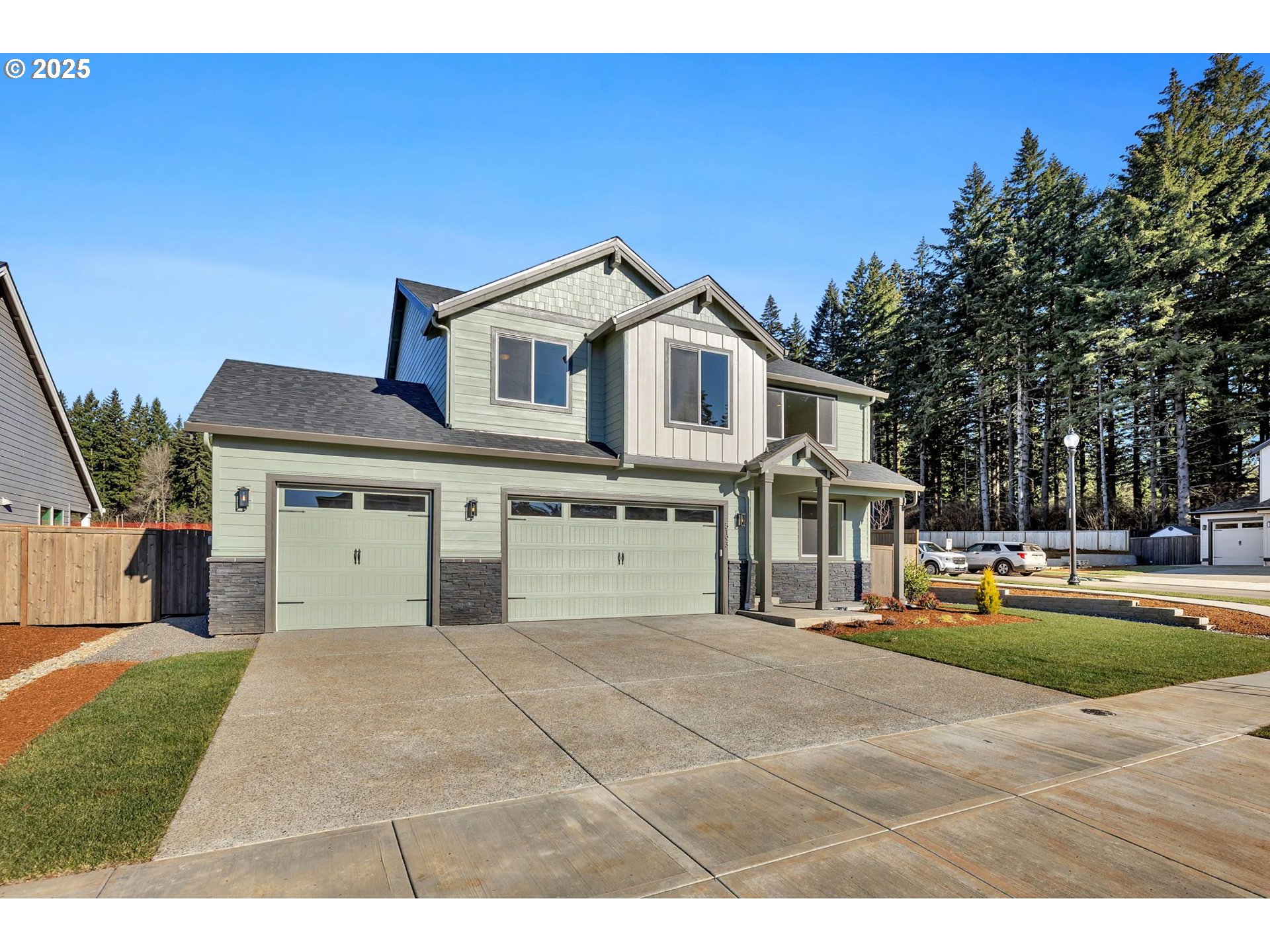 92nd Ave, Camas, WA 98607