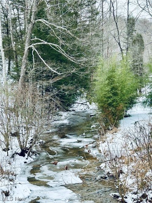 663 Obrion Rd, Duck, WV, 25063-8449 | Card Image