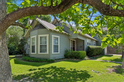 8902 Diceman Drive, Dallas, TX, 75218 | Card Image