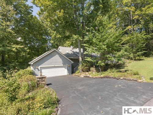 313 Boiling Springs Rd, Sapphire, NC, 28774-8509 | Card Image