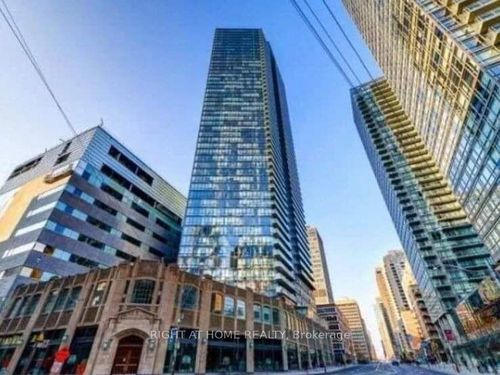 4709-832 Bay St, Toronto, ON, M5S1Z6 | Card Image