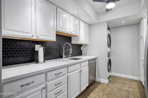 201-10444 N 69th St, Paradise Valley, AZ, 85253-1452 | Card Image