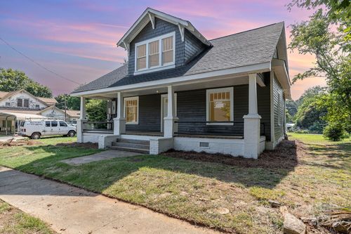 303 Foy Ave, Lexington, NC, 27292-3827 | Card Image