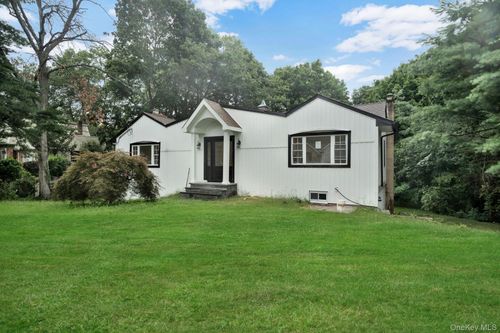 7 Weinmann Blvd, Melville, NY, 11747-4126 | Card Image