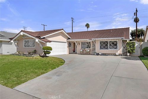 341 E Parkwood Ave, La Habra, CA, 90631-7311 | Card Image