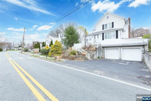 111 Ramapo Valley Rd, Mahwah, NJ, 07430-1162 | Card Image