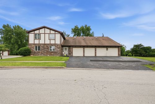 c-605 Crescenzo Ct, New Lenox, IL, 60451-3197 | Card Image