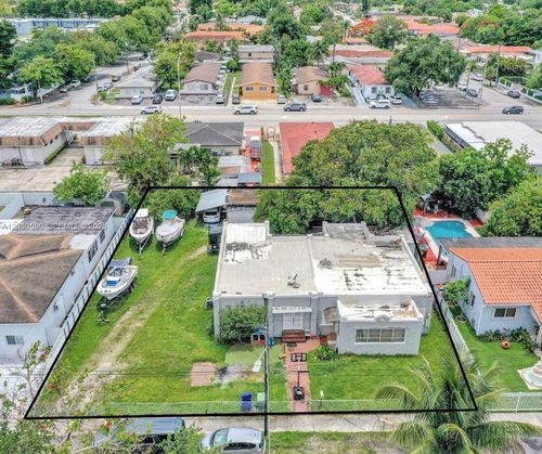 3078 Nw Flagler Ter, Miami, FL, 33125-5042 | Card Image