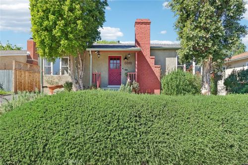 5513 Cartwright Ave, North Hollywood, CA, 91601-2822 | Card Image