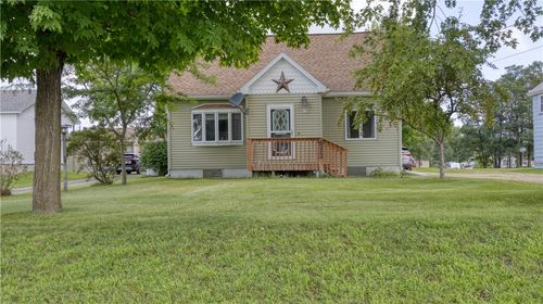 612 E Broadway St, Blair, WI, 54616-9335 | Card Image