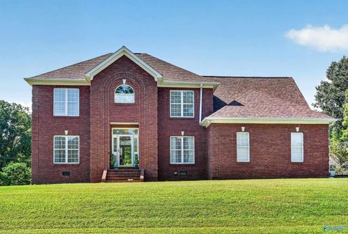 142 Hazelwood Ln, Florence, AL, 35634-2353 | Card Image