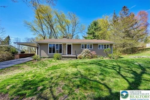 296 E Broad St, East Stroudsburg, PA, 18301-2308 | Card Image