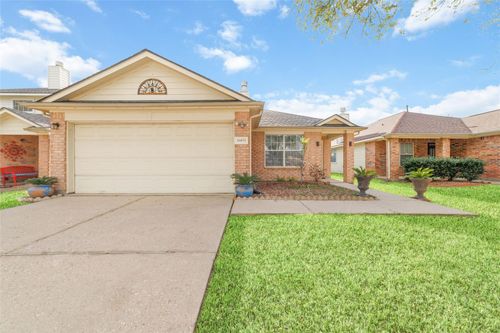 16031 Imperial Forest Ln, Houston, TX, 77073-6273 | Card Image
