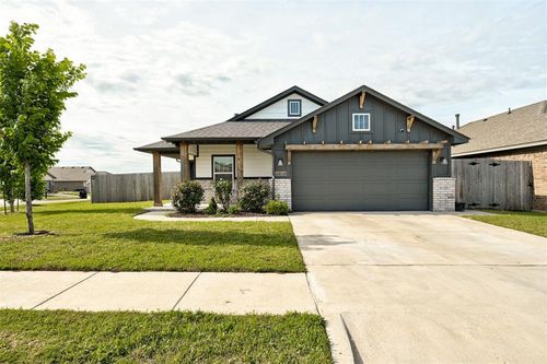 12808 Nw 4th Ter, Yukon, OK, 73099-6128 | Card Image