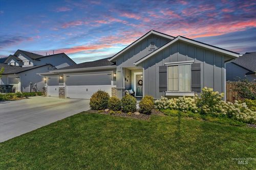 730 W Treehouse Way, Kuna, ID, 83634-5274 | Card Image