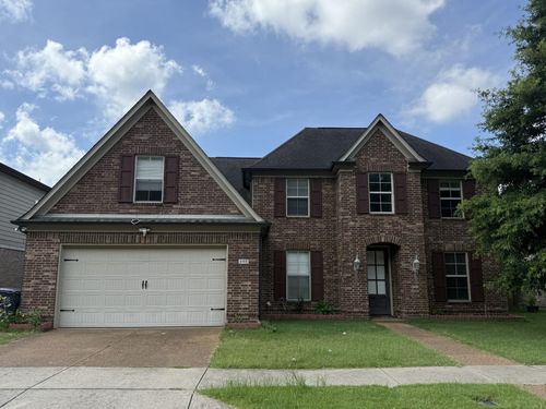 195 Red Sea Dr, Collierville, TN, 38017-4052 | Card Image
