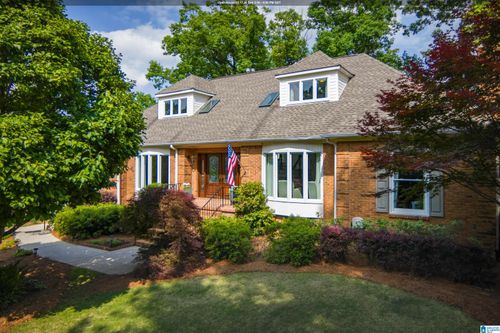2917 Taralane Dr, VESTAVIA HILLS, AL, 35216-4121 | Card Image