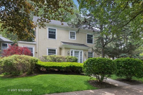822 Clinton Pl, Evanston, IL, 60201-1764 | Card Image