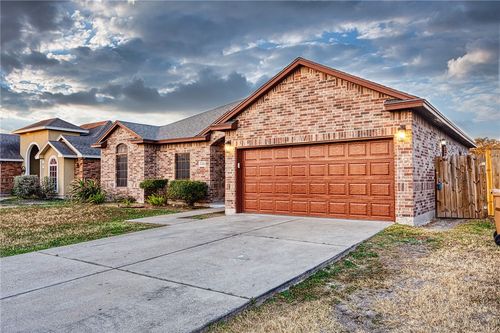 11226 Brendel Ln, Corpus Christi, TX, 78410-3141 | Card Image