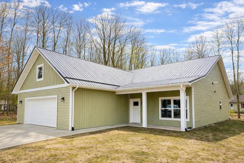 9215 Edgewater Drive, Morton Township, MI, 49346 | Card Image