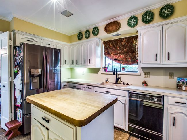 7204 Canongate Dr, House other with 4 bedrooms, 3 bathrooms and null parking in Dallas TX | Image 9