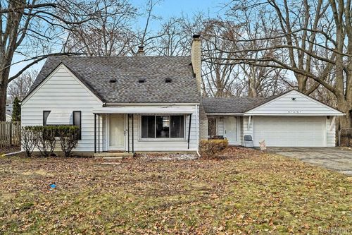 20620 Westhampton Ave, Southfield, MI, 48075-7917 | Card Image