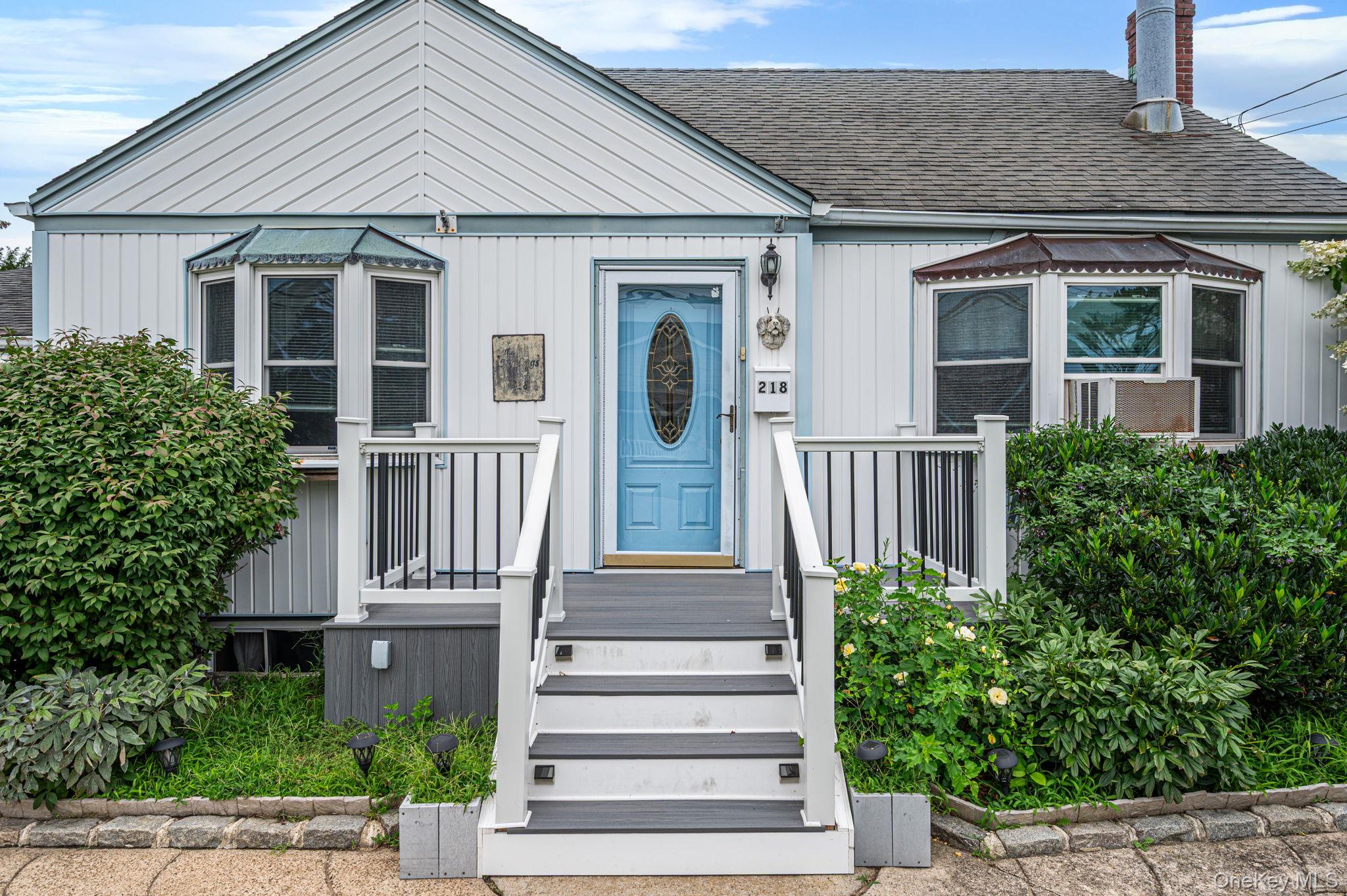 Residential in West Babylon 2