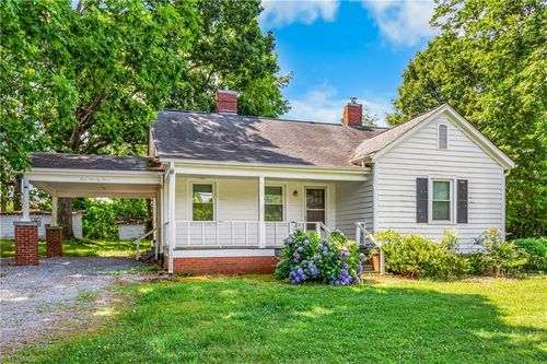 433 W Main St, Boonville, NC, 27011-9131 | Card Image