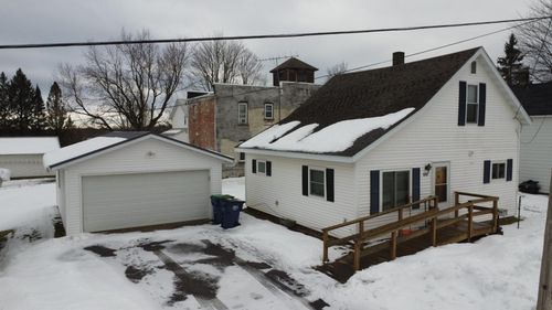 610 Flint Ave, Mattoon, WI, 54450-7729 | Card Image