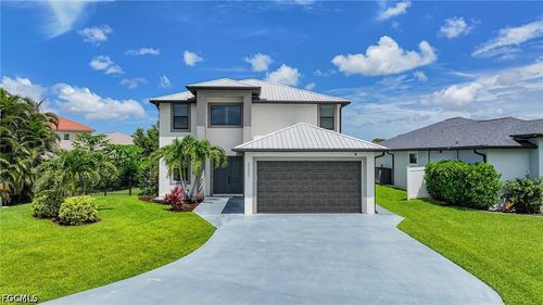 8355 Coral Dr, FORT MYERS, FL, 33967-2639 | Card Image
