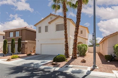 6116 Seneca Springs St, Las Vegas, NV, 89130-7062 | Card Image