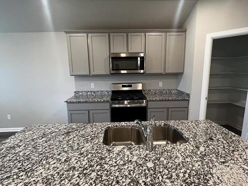 10521 Sw 41 Street, Mustang, OK, 73064 | Card Image