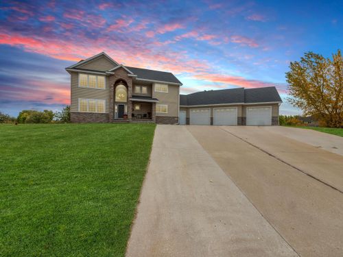 1599 Donway Ct Ne, Alexandria, MN, 56308-4774 | Card Image