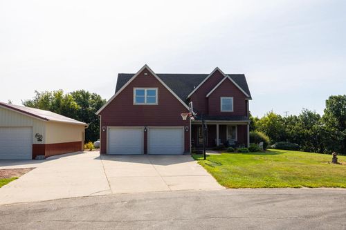 W15852 Sun Meadow Ln, Blair, WI, 54616-8789 | Card Image