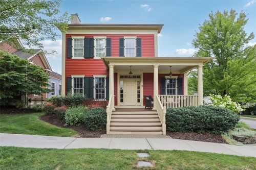 2 Sly St, Warwick, NY, 10990-3572 | Card Image