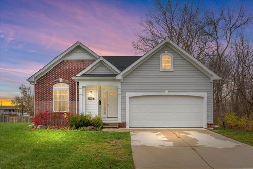 33172 Swallow Dr, Rockwood, MI, 48173-1189 | Card Image