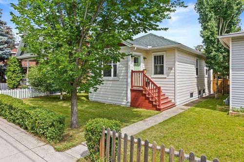 914 5a Street Nw, Calgary, AB, T2N1R6 | Card Image