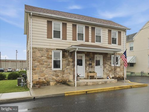 128 E Madison St, GREENCASTLE, PA, 17225-1224 | Card Image