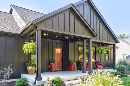 501 Center St, Douglas, MI, 49406-5172 | Card Image